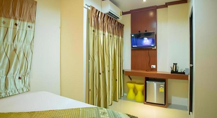 Ilmare Place Hotel 2*
